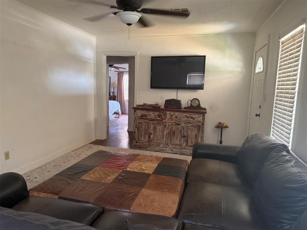 1241 Nw 94th Street Property Photo 6