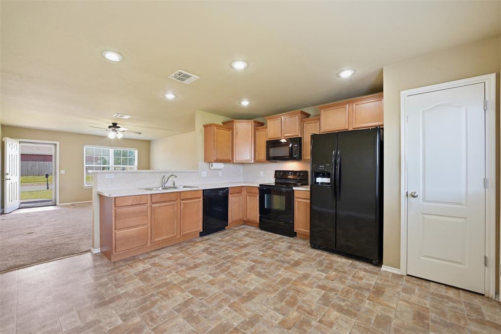 11713 Nw 131st Street Property Photo 7