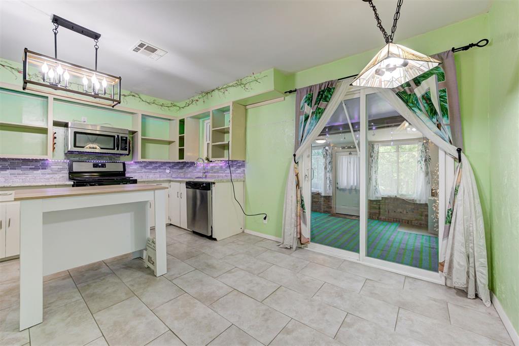2709 N Saint Peter Avenue Property Photo 10
