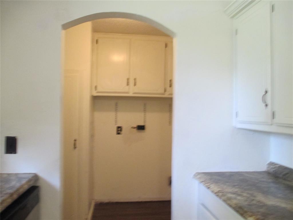1052 Nw 7th Place Property Photo 7