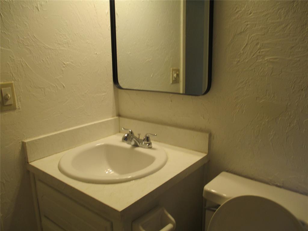 1052 Nw 7th Place Property Photo 12