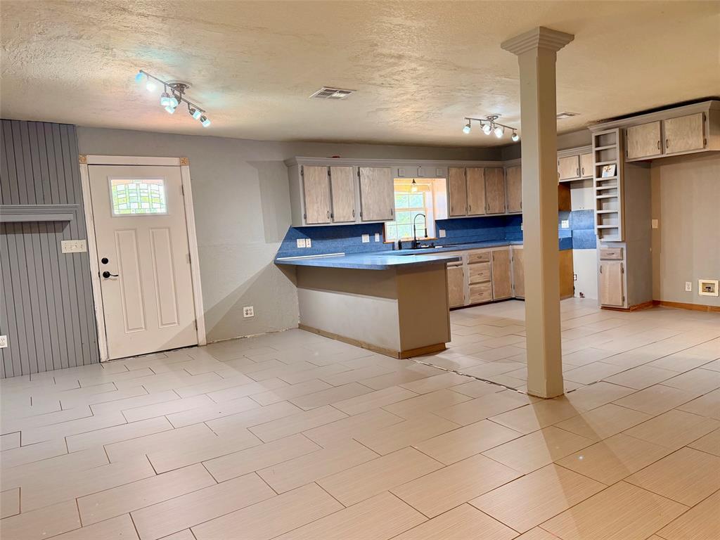 35763 Leo Road Property Photo 6