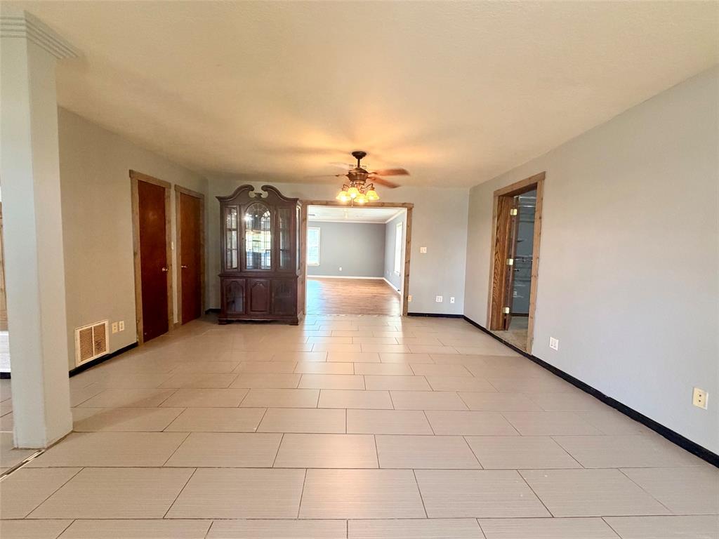 35763 Leo Road Property Photo 9