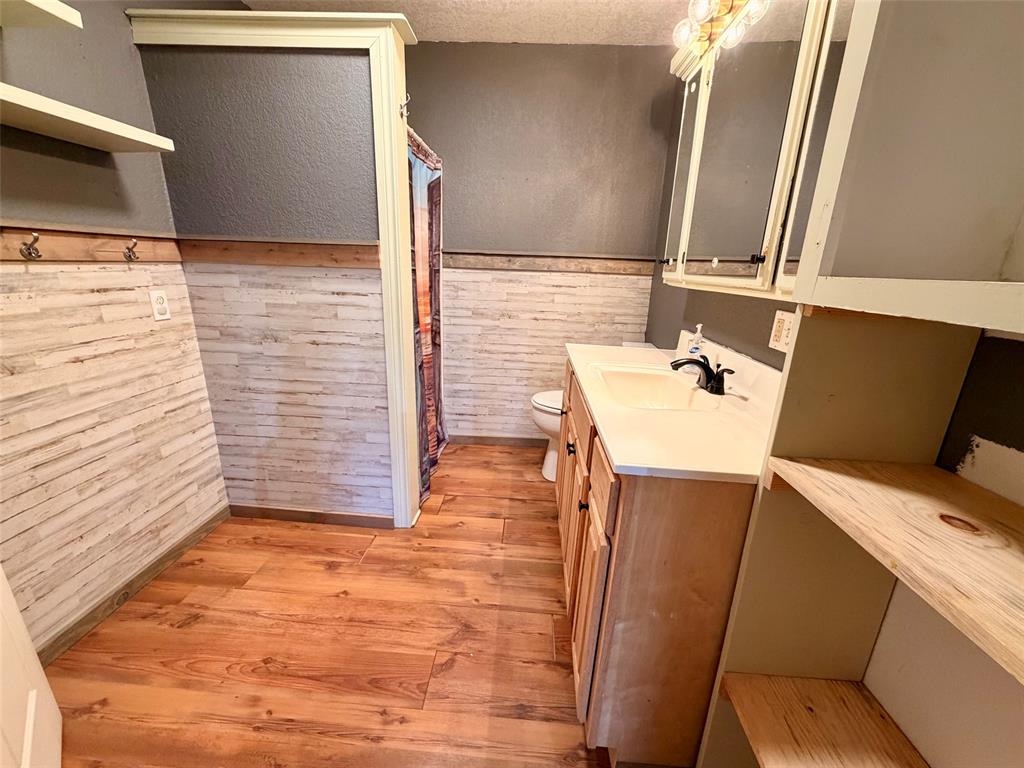 35763 Leo Road Property Photo 15