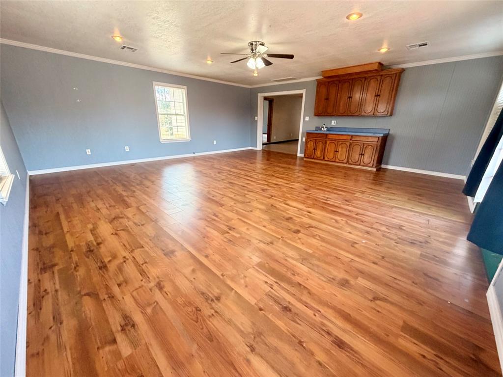 35763 Leo Road Property Photo 19