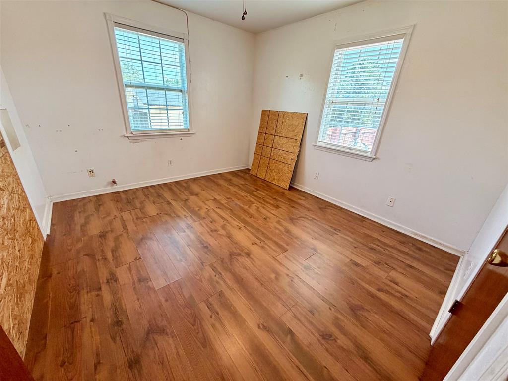 35763 Leo Road Property Photo 27