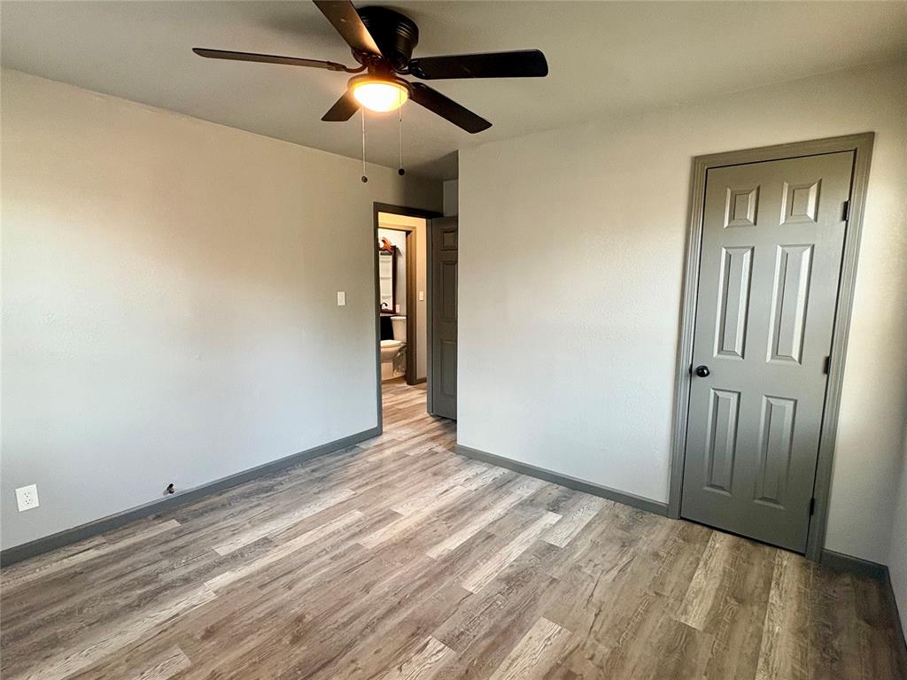 1012 N York Street Property Photo 17
