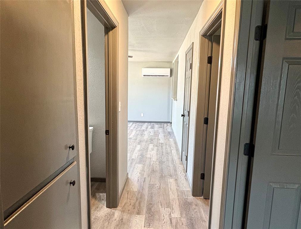1012 N York Street Property Photo 20