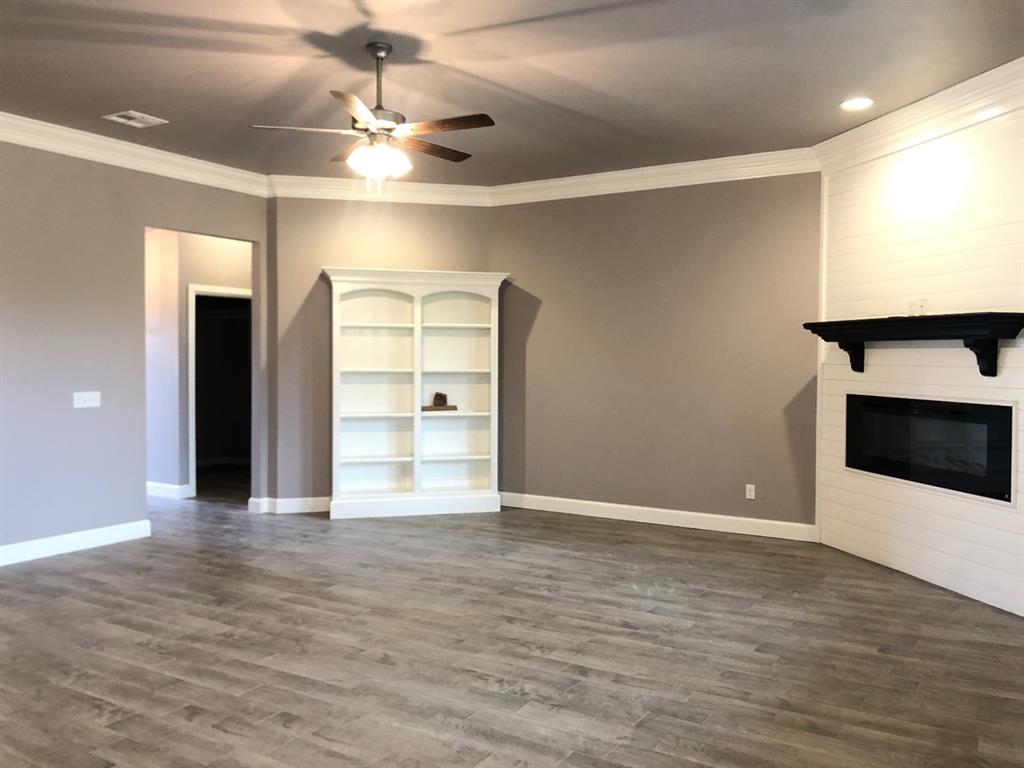 1540 Savannah Circle Property Photo 3