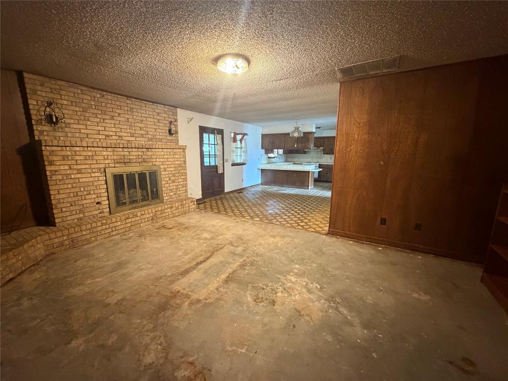 1419 Meadowbrook Lane Property Photo 7