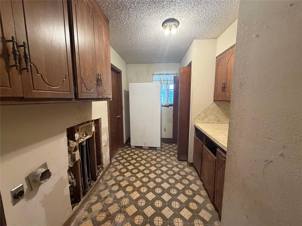1419 Meadowbrook Lane Property Photo 10