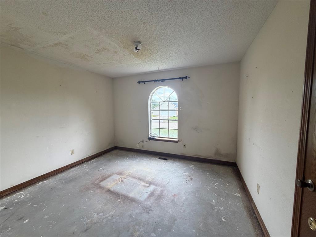 1419 Meadowbrook Lane Property Photo 12