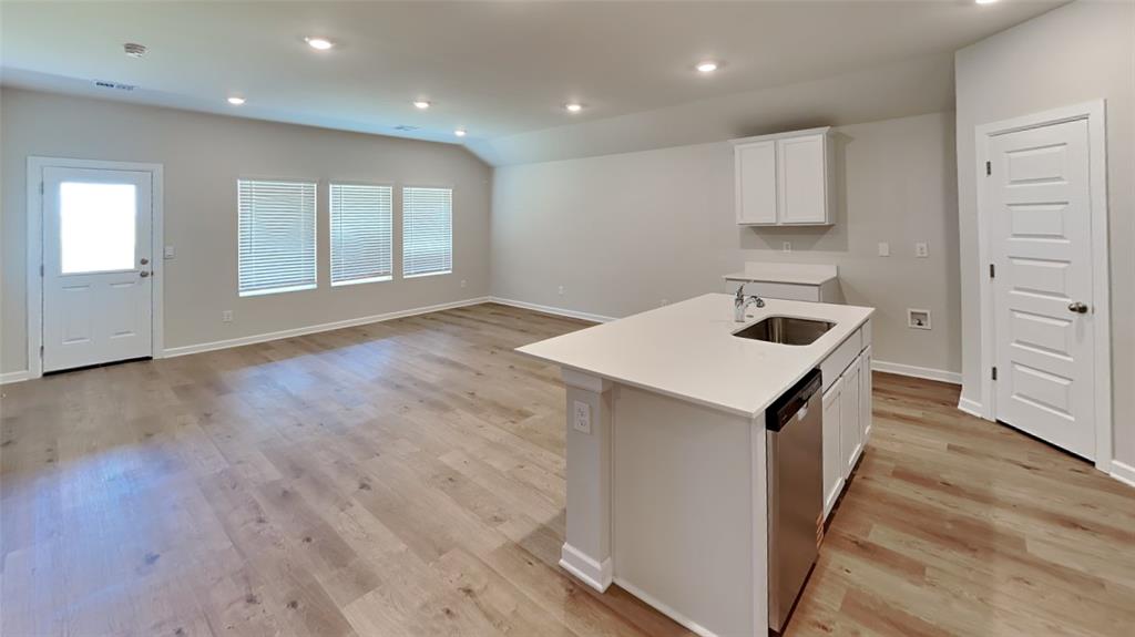 16304 Cherokee Trail Property Photo 5