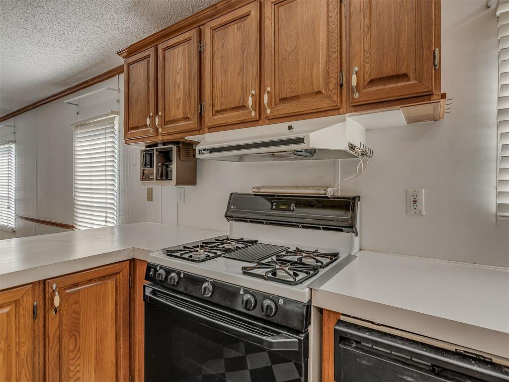 16099 Rolling Hills Road 1/2 Property Photo 7