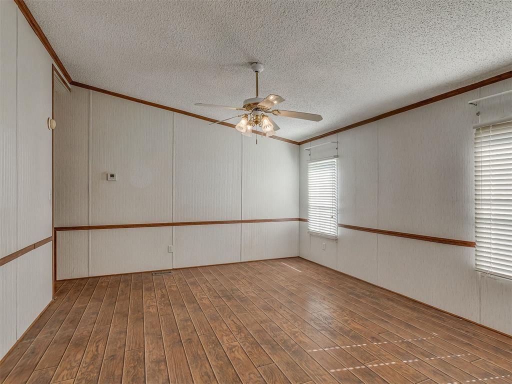 16099 Rolling Hills Road 1/2 Property Photo 12