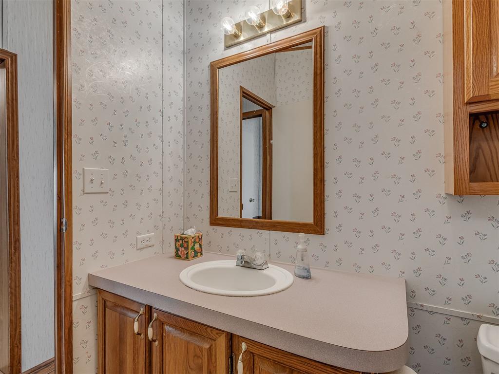 16099 Rolling Hills Road 1/2 Property Photo 20