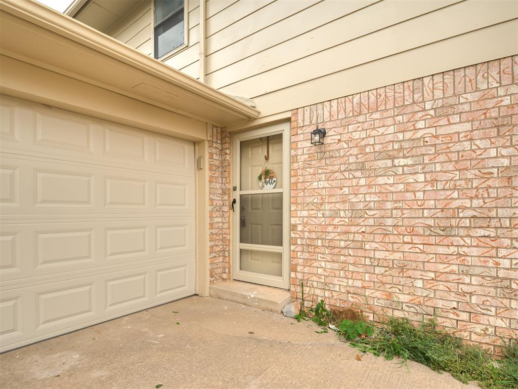 8406 S Douglas Avenue 6 Property Photo 2