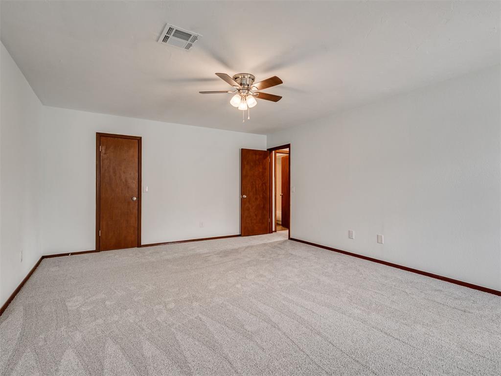 8406 S Douglas Avenue 6 Property Photo 22