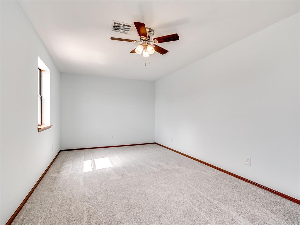 8406 S Douglas Avenue 6 Property Photo 29