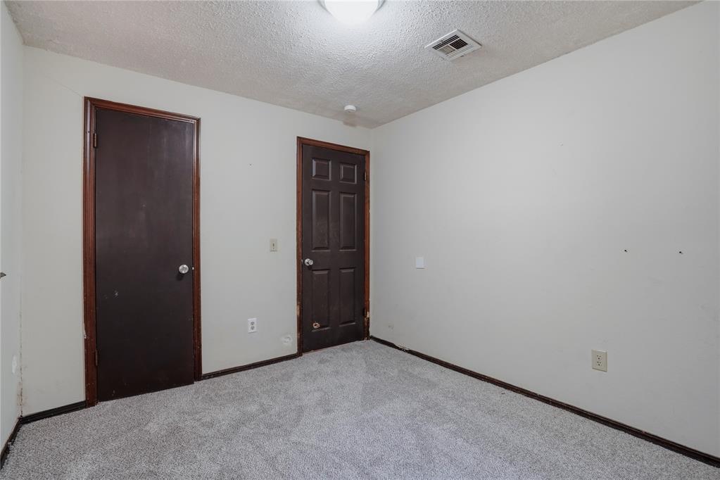 5217 Brookdale Drive Property Photo 20