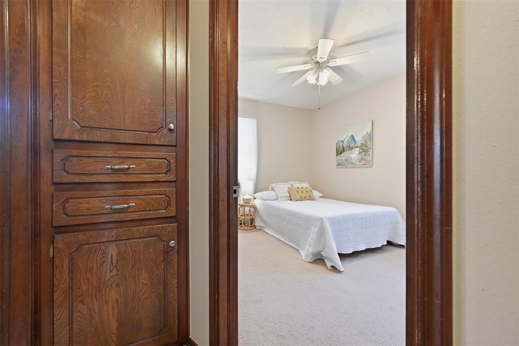 411 S Brookview Lane Property Photo 4