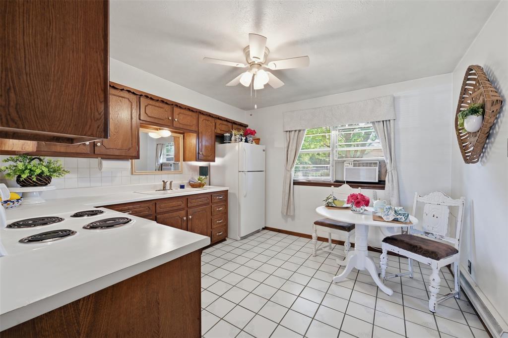 411 S Brookview Lane Property Photo 13