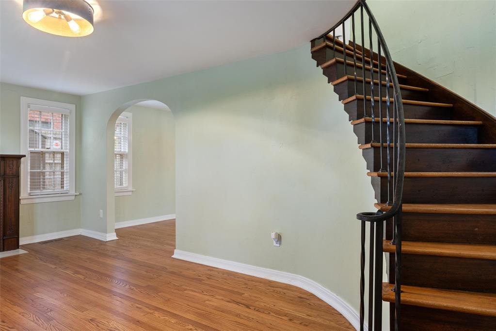 212 Nw 36th Street Property Photo 3