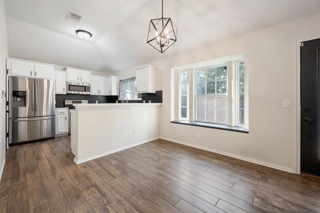 401 Tecumseh Meadows Court Property Photo 12