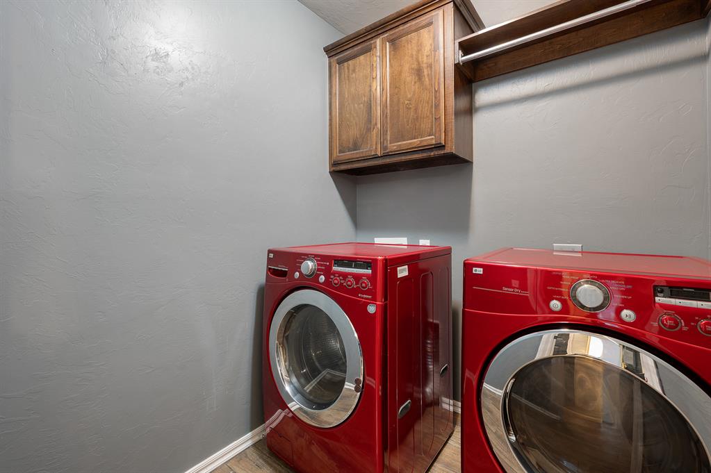 401 Tecumseh Meadows Court Property Photo 30