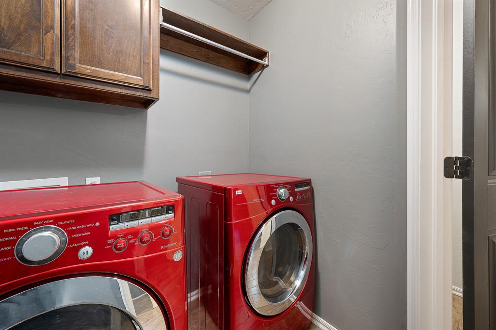 401 Tecumseh Meadows Court Property Photo 31