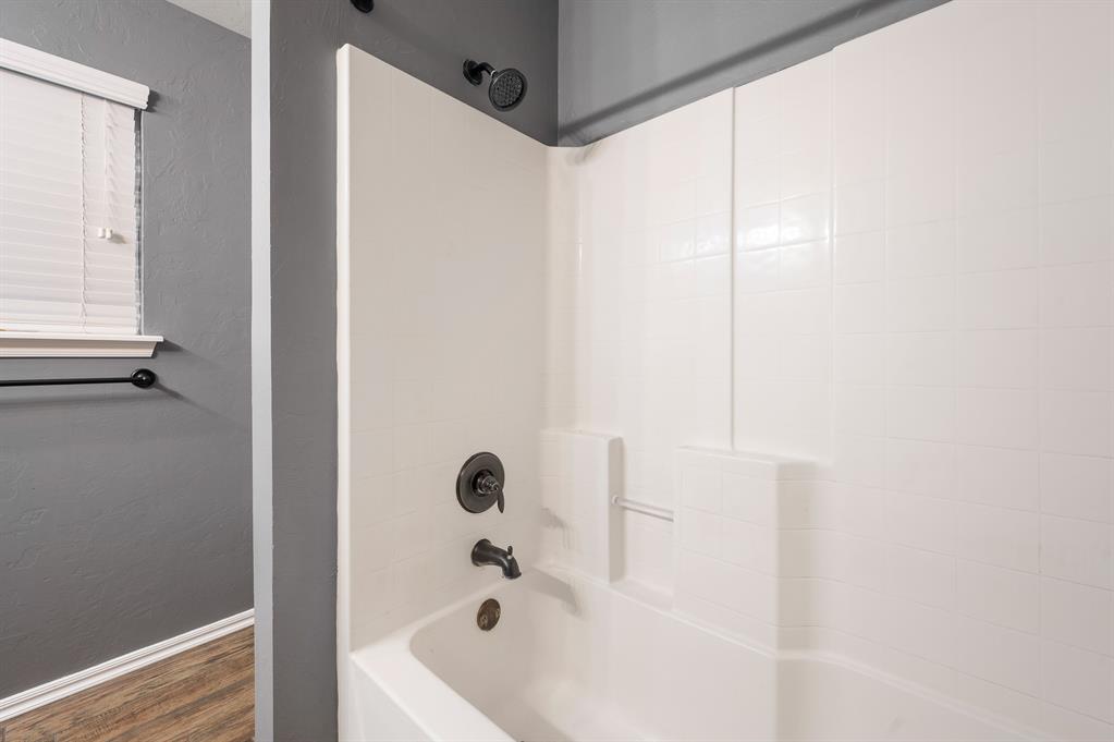 401 Tecumseh Meadows Court Property Photo 40