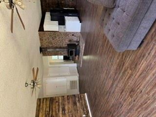 281 N 4340 Road Property Photo 9