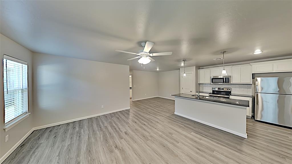 11205 Howard Drive Property Photo 5