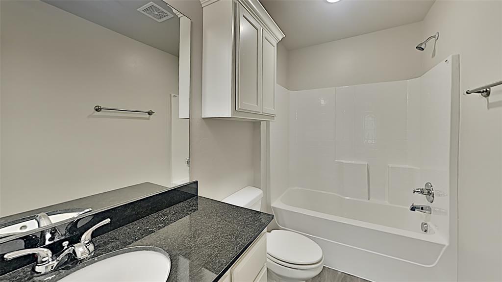 11205 Howard Drive Property Photo 9