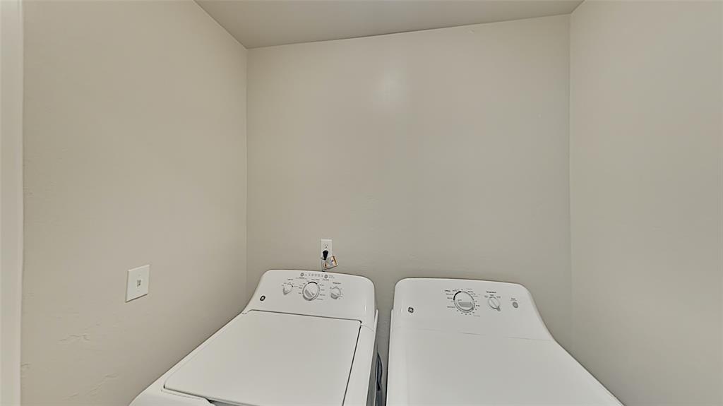 11205 Howard Drive Property Photo 13