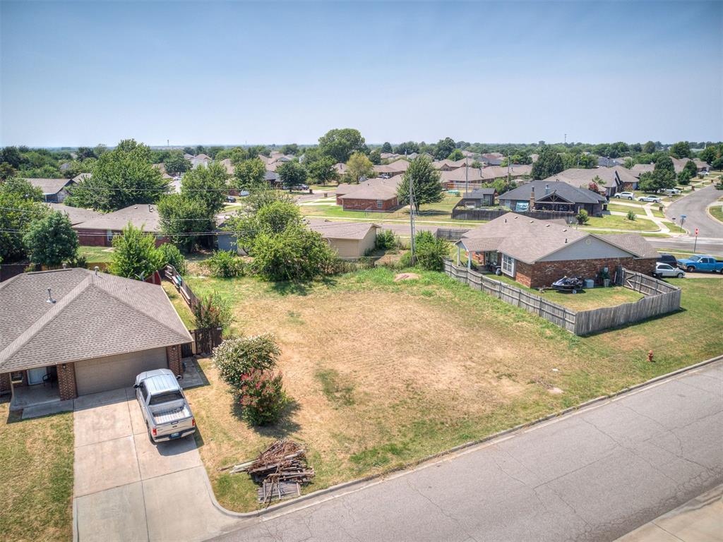 1532 Tudor Drive Property Photo 3