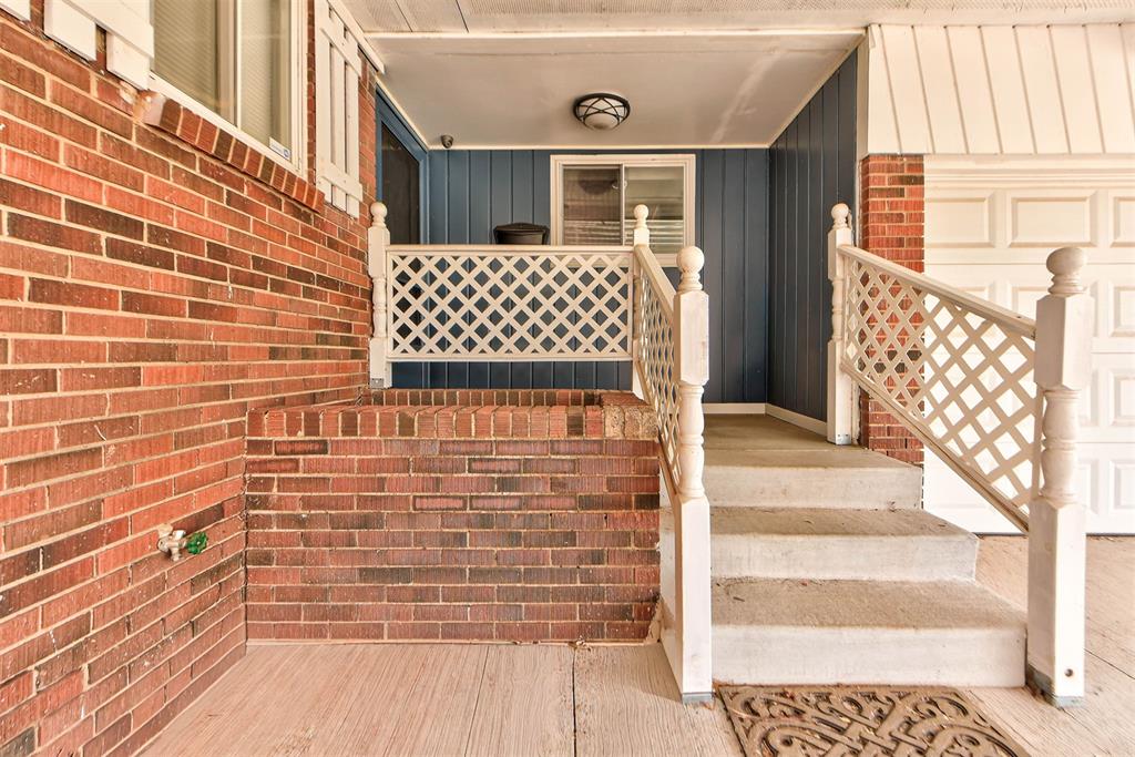 4212 Nw 54th Street Property Photo 4