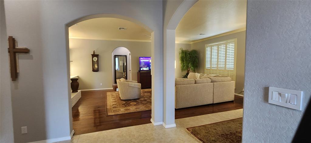 16100 Silverado Drive Property Photo 4
