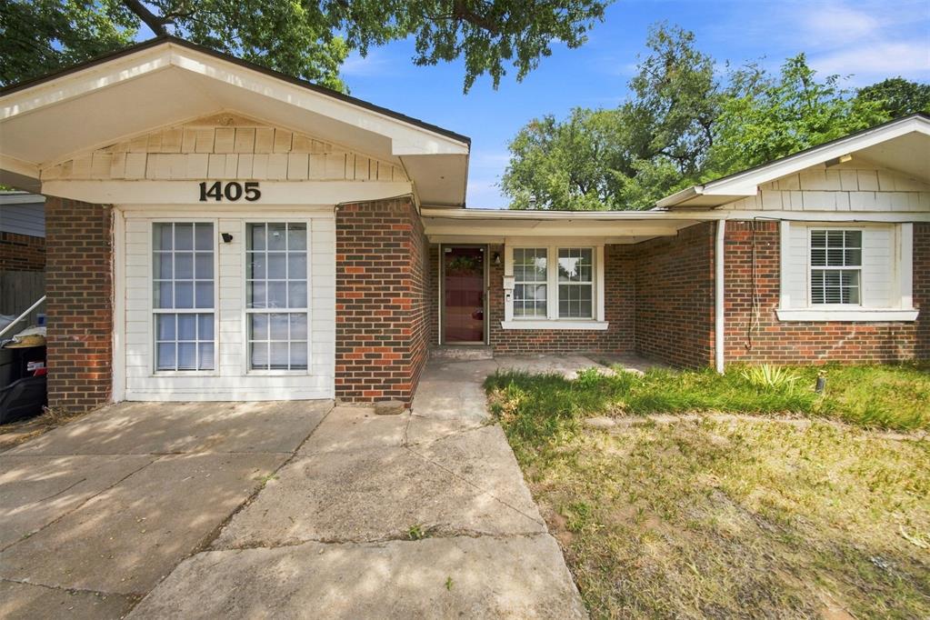 1405 Carlisle Court Property Photo 2