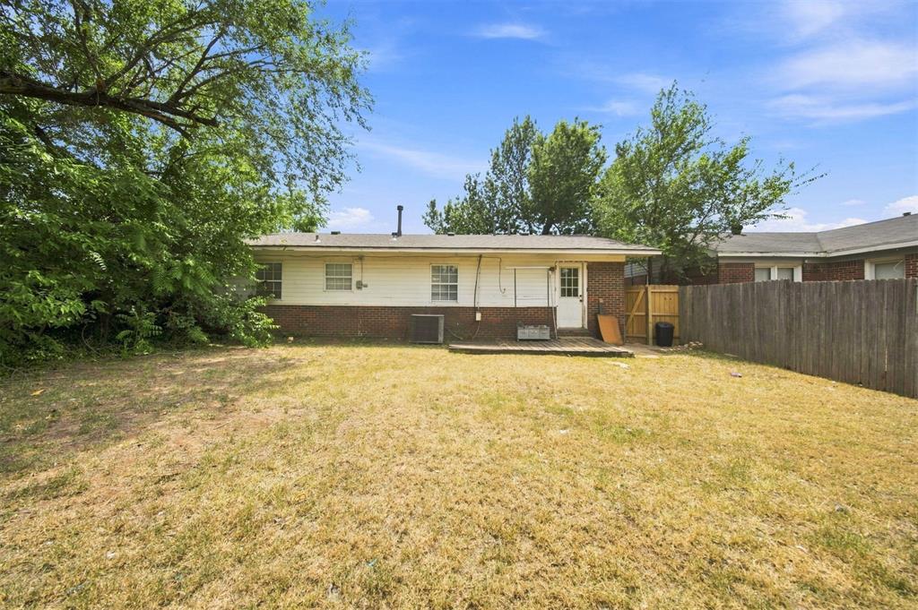 1405 Carlisle Court Property Photo 24