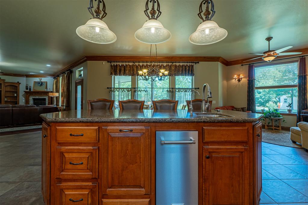 13410 Silver Ridge Road Property Photo 17