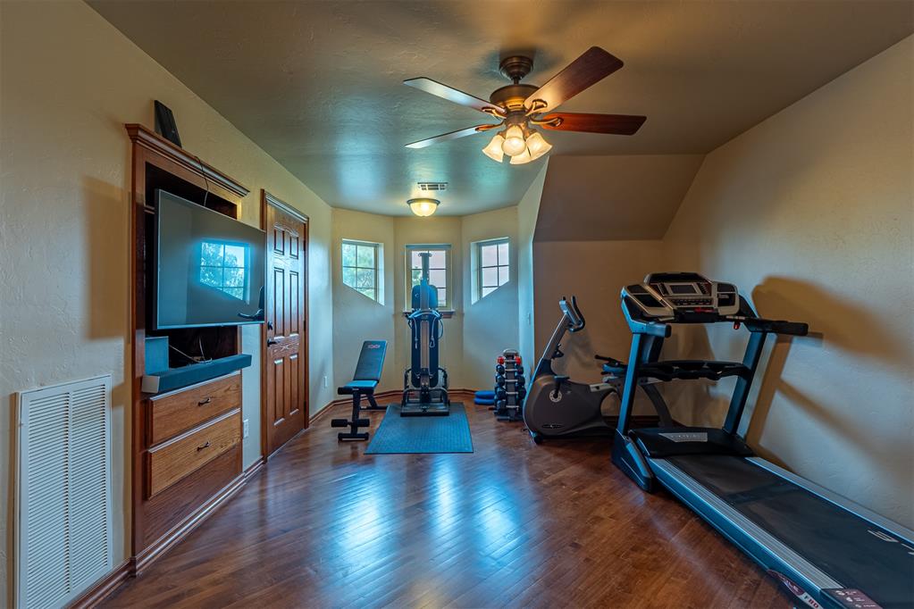 13410 Silver Ridge Road Property Photo 28