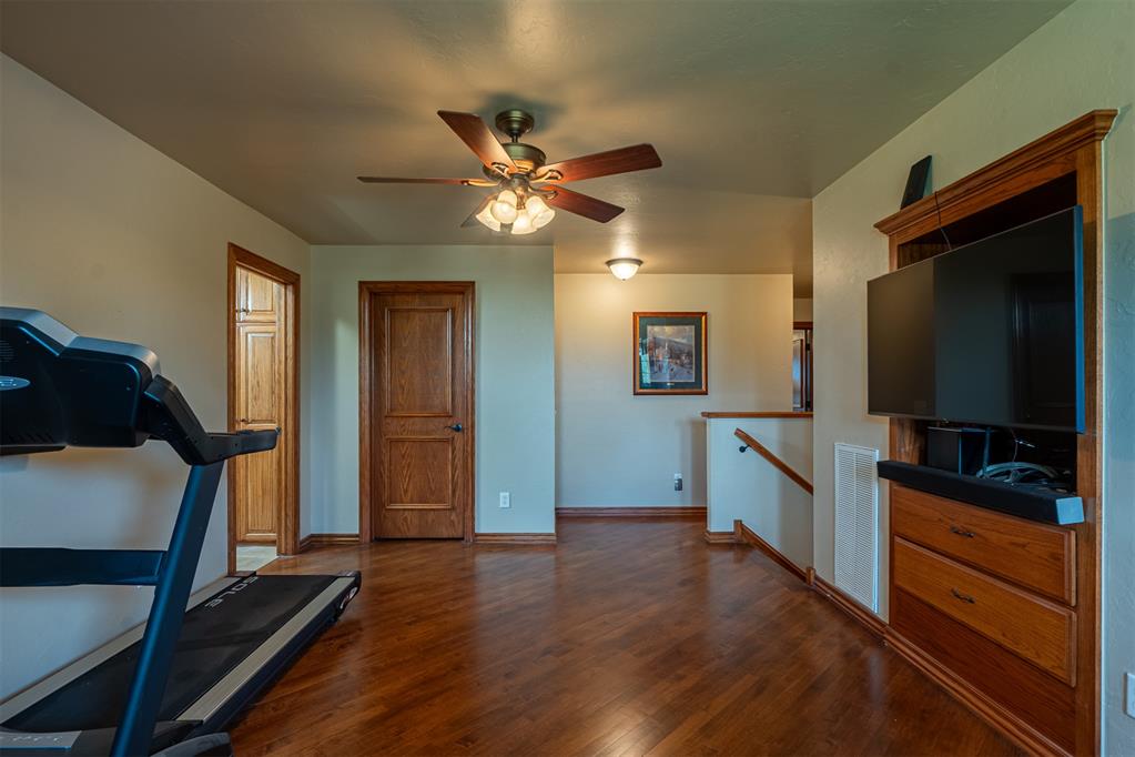 13410 Silver Ridge Road Property Photo 29