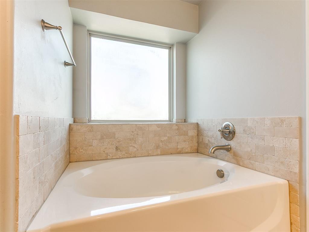 3437 Nw 161st Street Property Photo 12