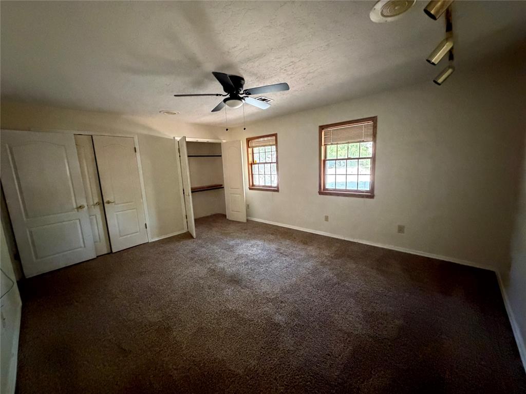 2508 Ne Heritage Creek Drive Property Photo 15