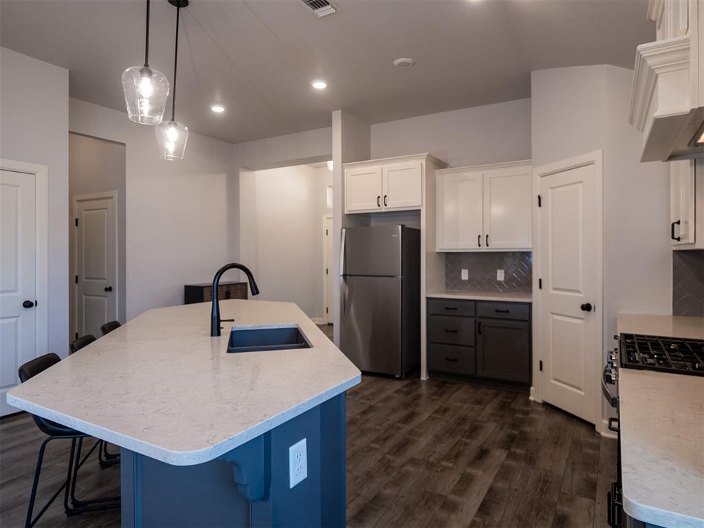 3125 Red Cedar Way Property Photo 3
