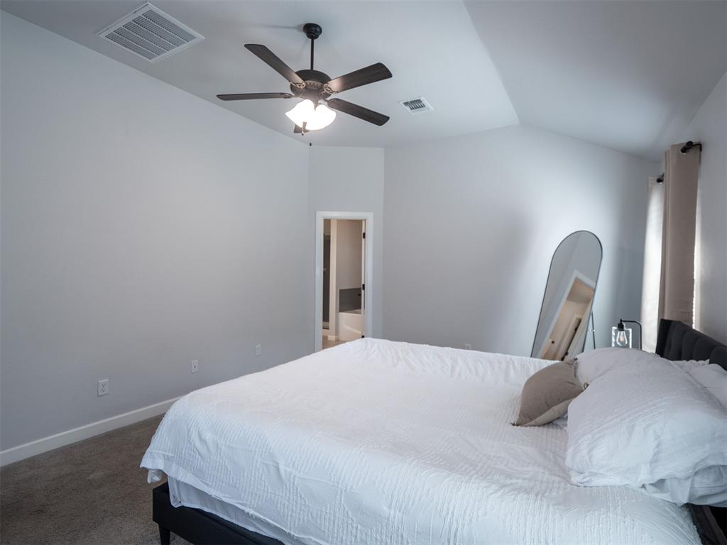 3125 Red Cedar Way Property Photo 12