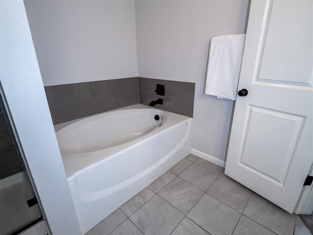 3125 Red Cedar Way Property Photo 15