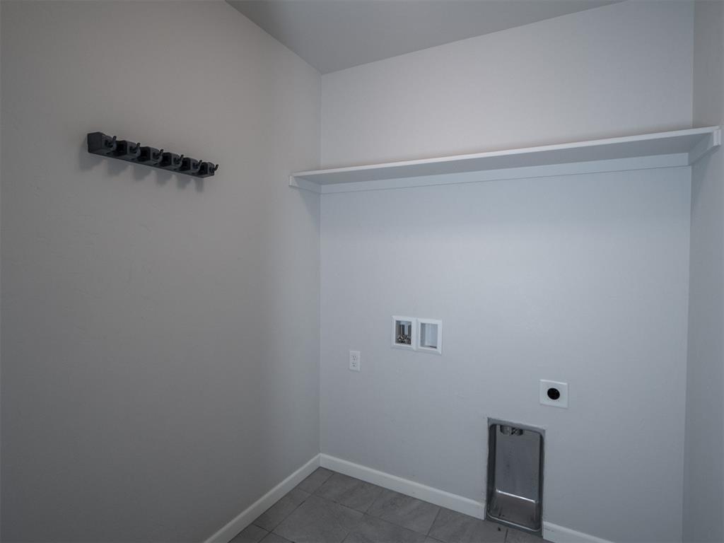 3125 Red Cedar Way Property Photo 24