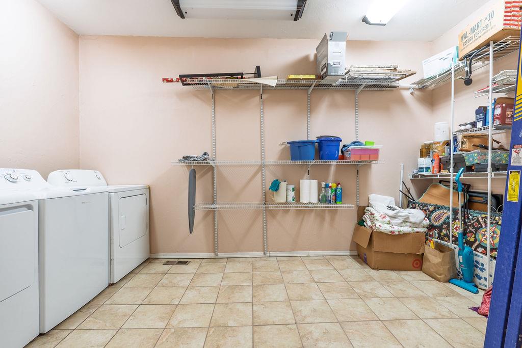 2402 N Beard Avenue Property Photo 16